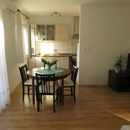 Angie A2 In Apartamento