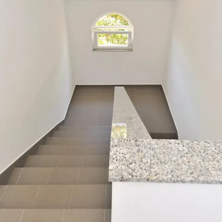 Apartamento Angie A2 In *